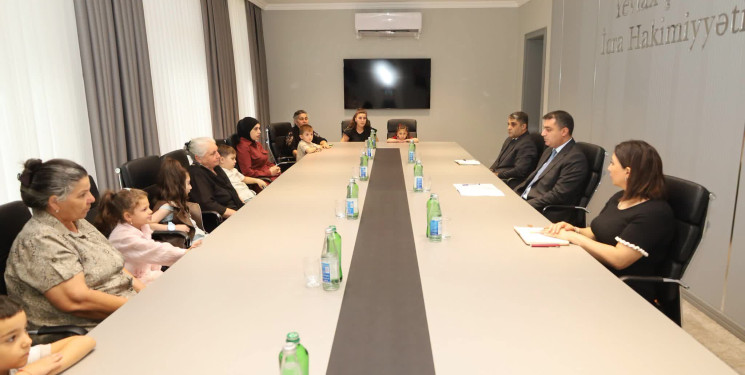 Yevlaxda birinci sinifə gedəcək şəhid övladları ilə görüş keçirilib